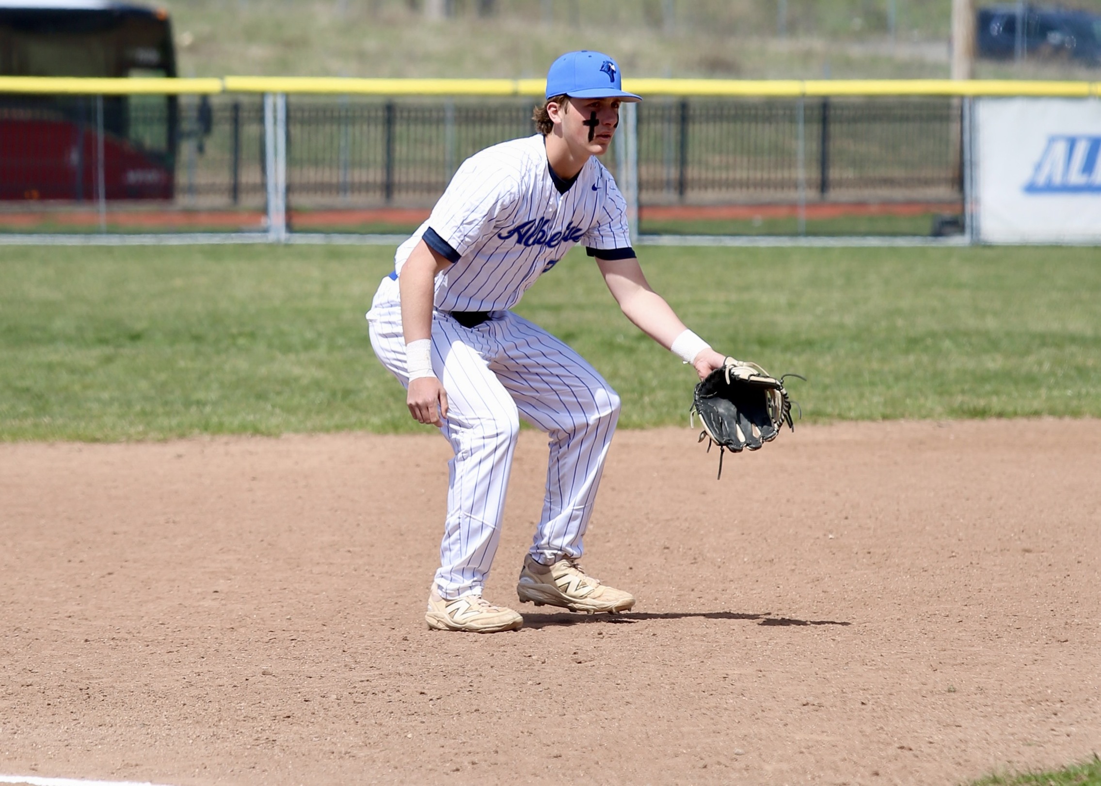 Baseball Loses Both Games Of Doubleheader To USJ