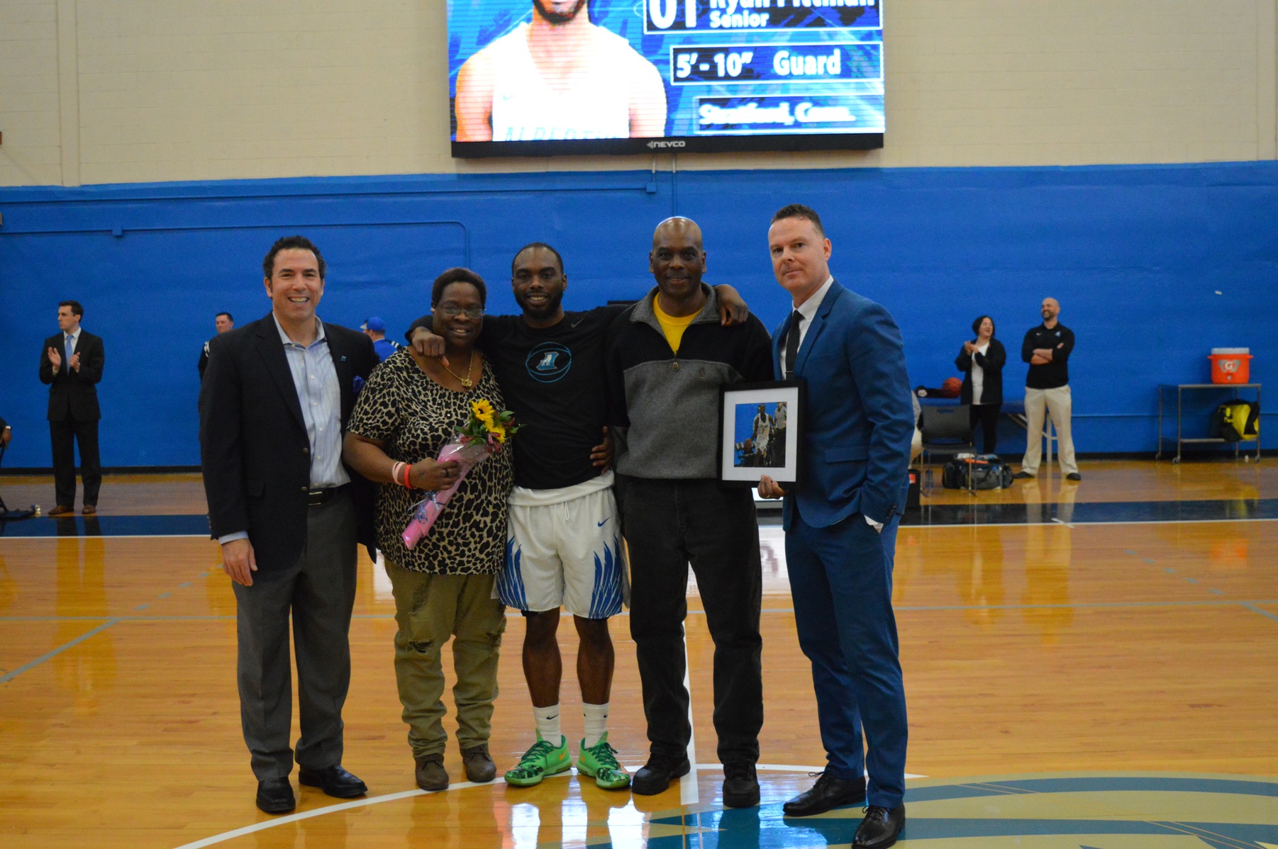 Men's Basketball Earns Hard-Fought Win over Suffolk