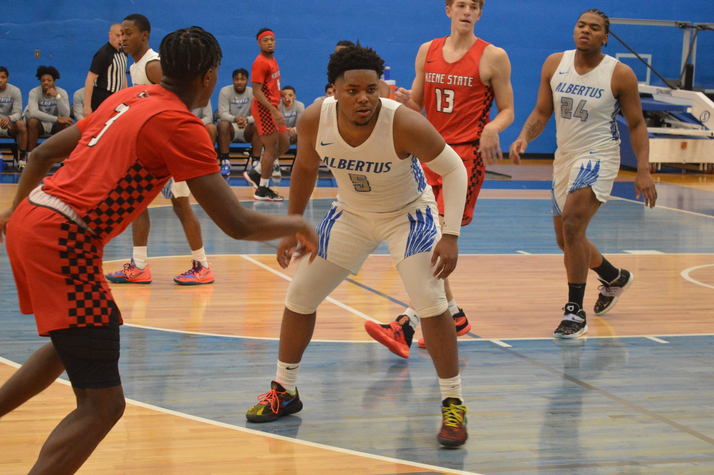 Double-Doubles from Dawkins and Washington Propel Men's Basketball to Dominant Win over Rivier