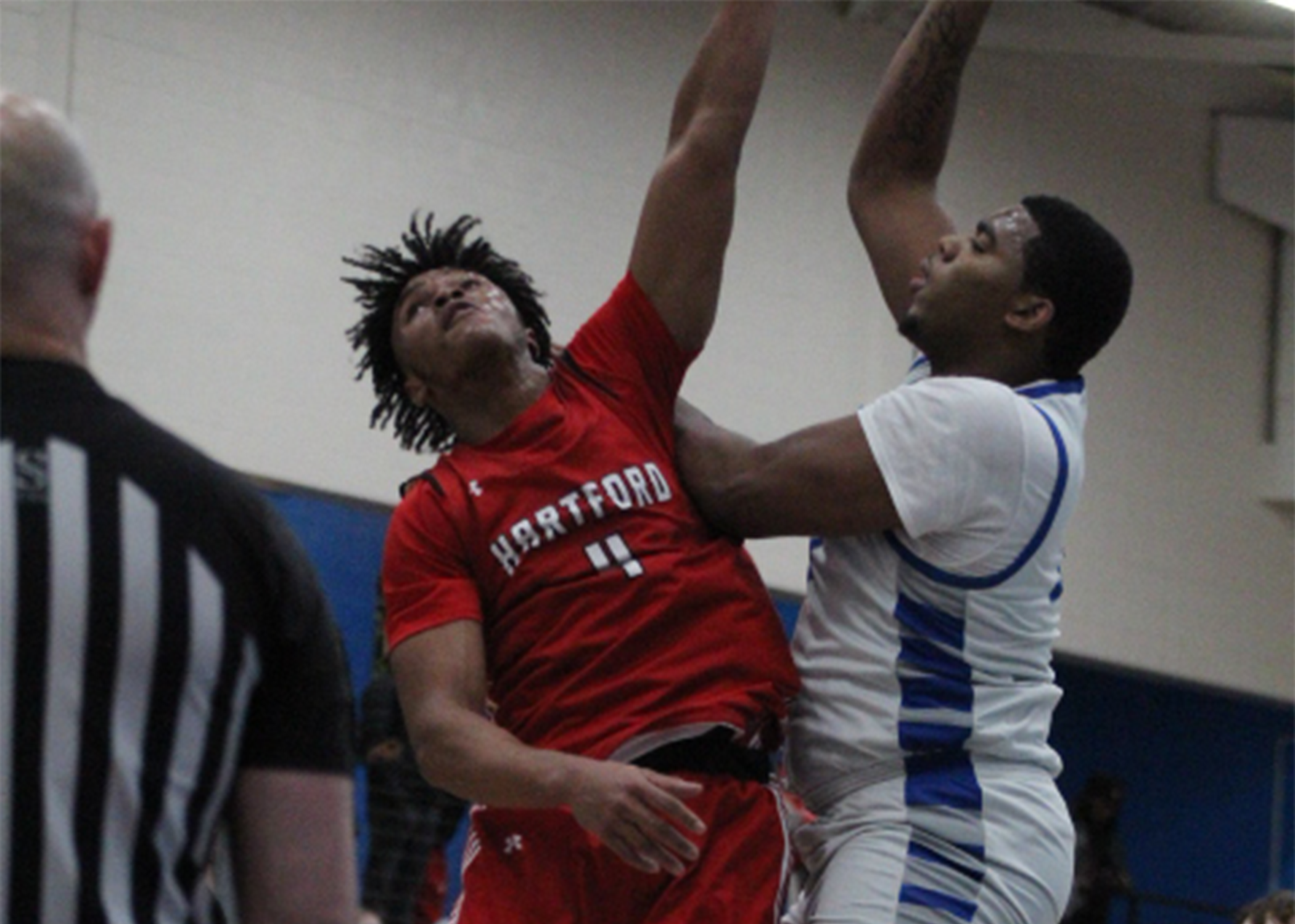 Bonilla, Washington Dominate Lehman In Men's Basketball's Fourth Straight Win