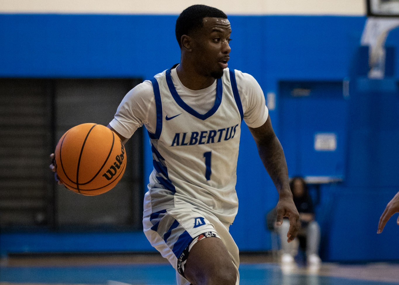 Daniels Scores 30 As Men's Basketball Takes Charge In Second Half To Beat Emmanuel