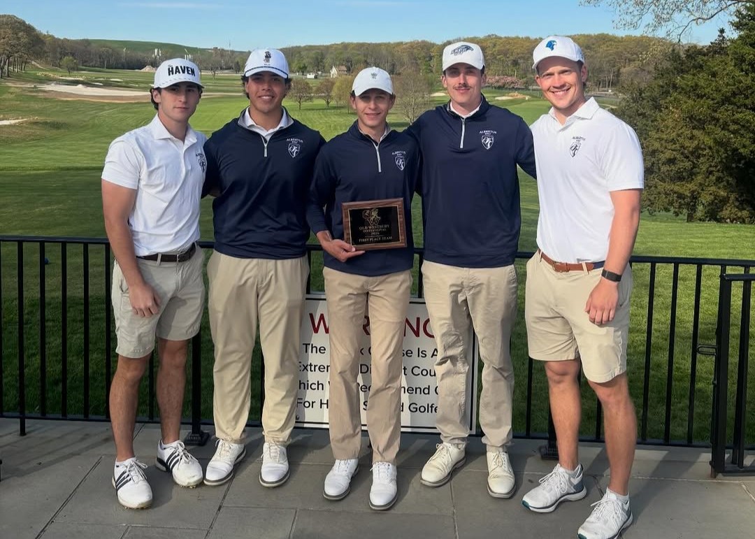 Men's Golf Wins Old Westbury Invitational