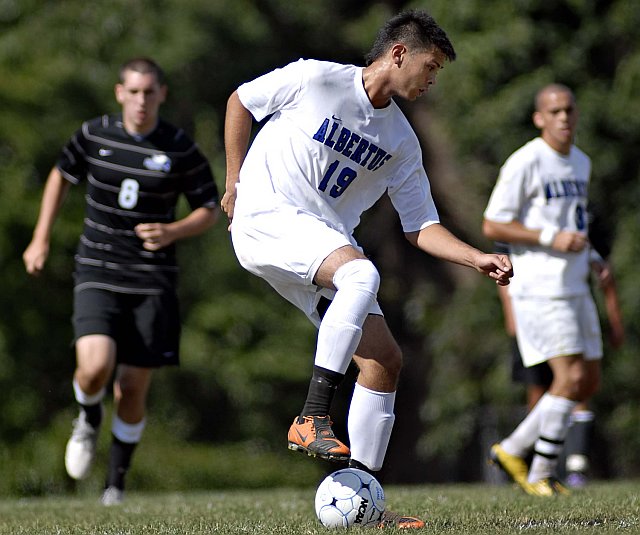 Zapata Leads 3-1 Victory Over Suffolk University