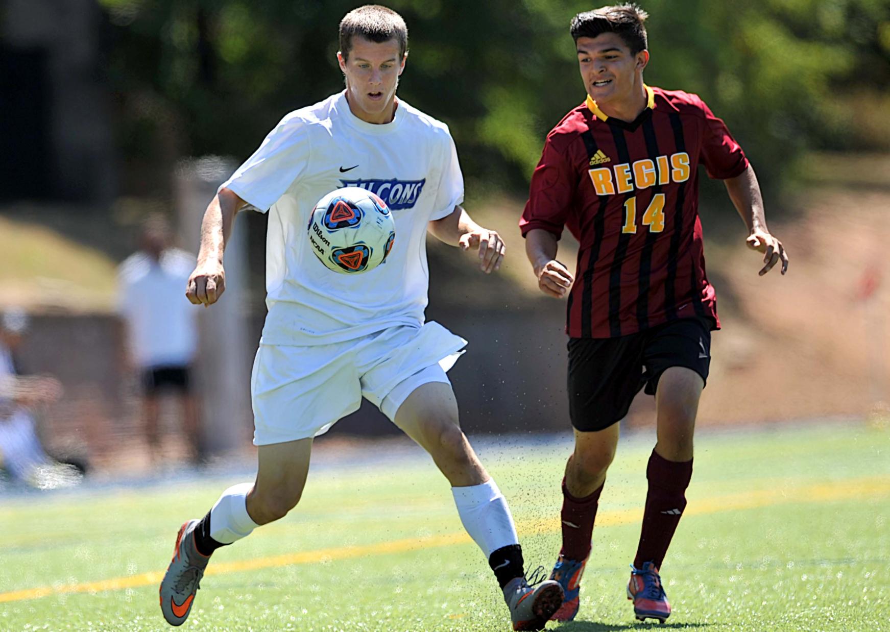 Late Rally Falls Short for Men's Soccer in Season-Opening Loss