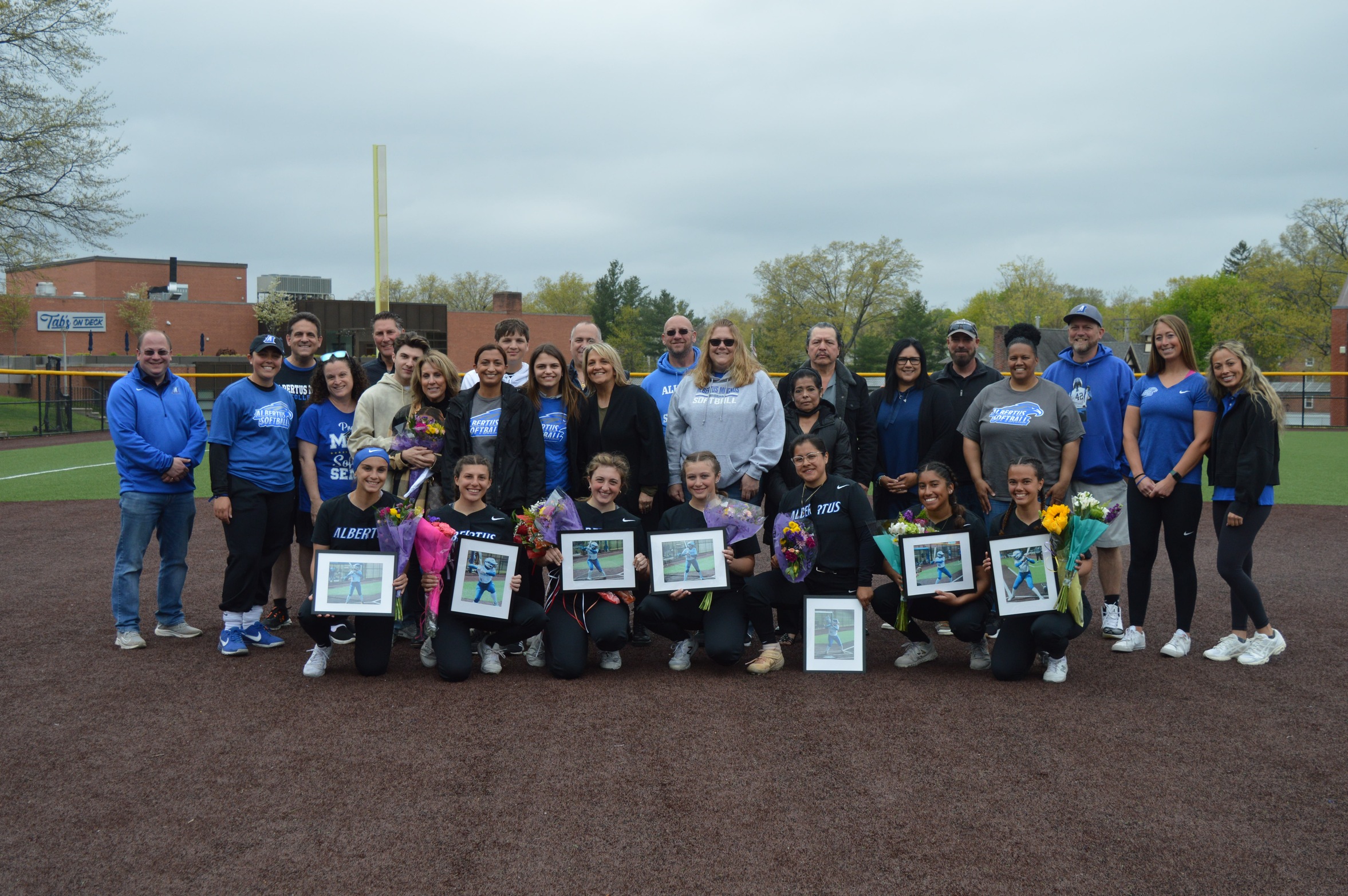 Softball Suffers Doubleheader Setback to Saints on Senior Day