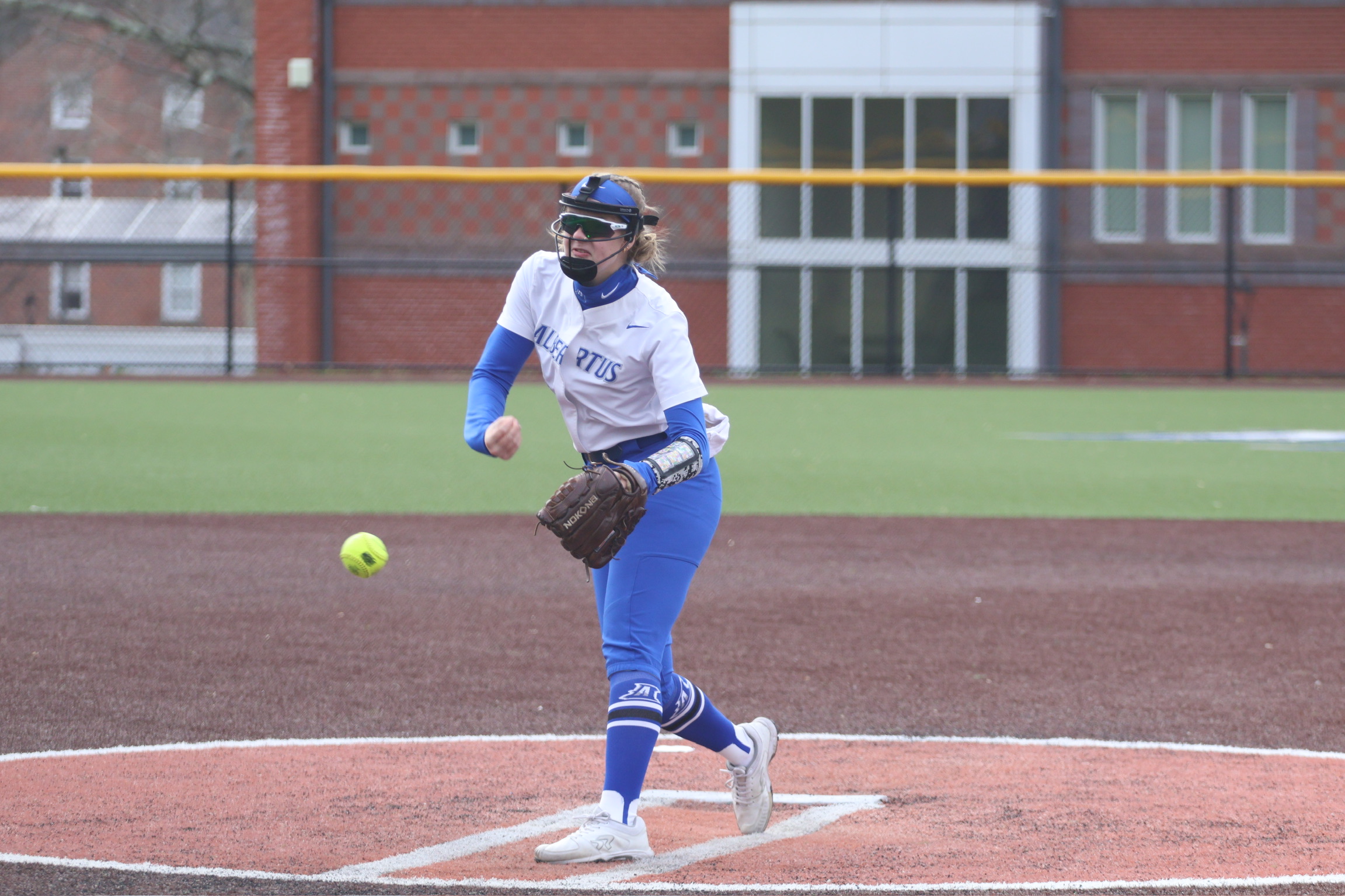 Softball Sweeps Saint Joseph's (Me.) Behind Jabs, Scheid