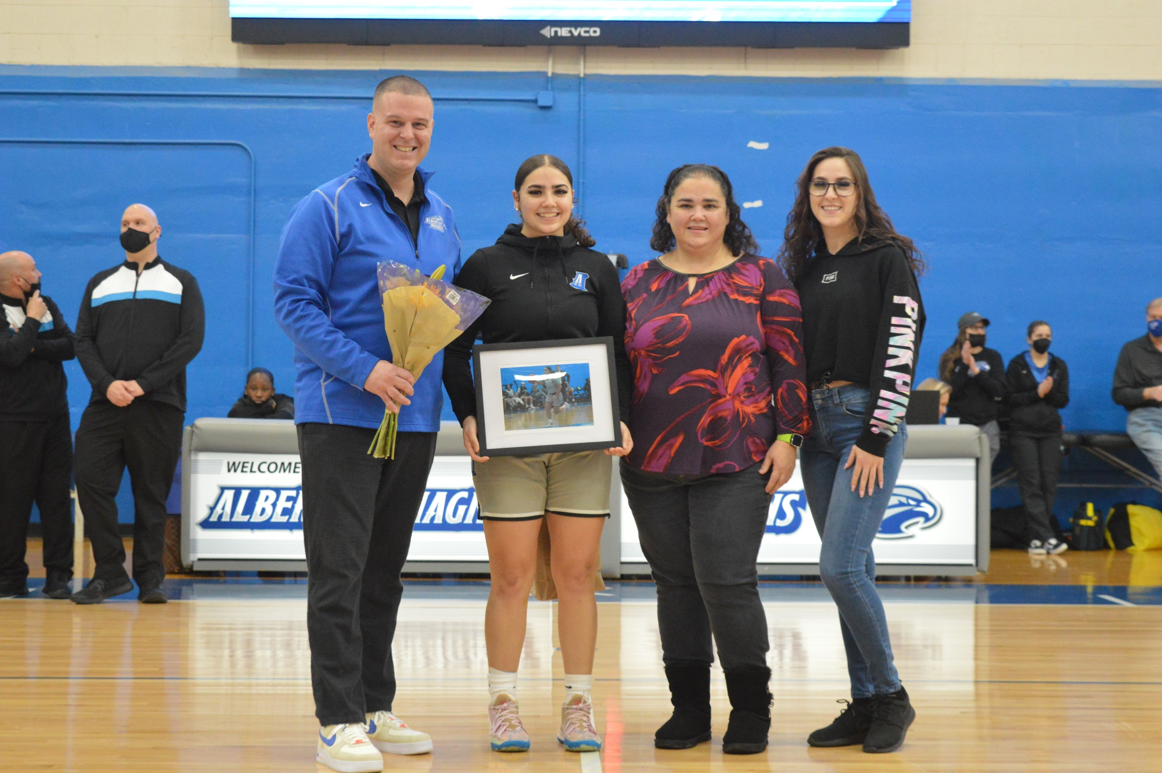 Balanced Attack Leads Women's Basketball Past JWU on Senior Night, 78-45