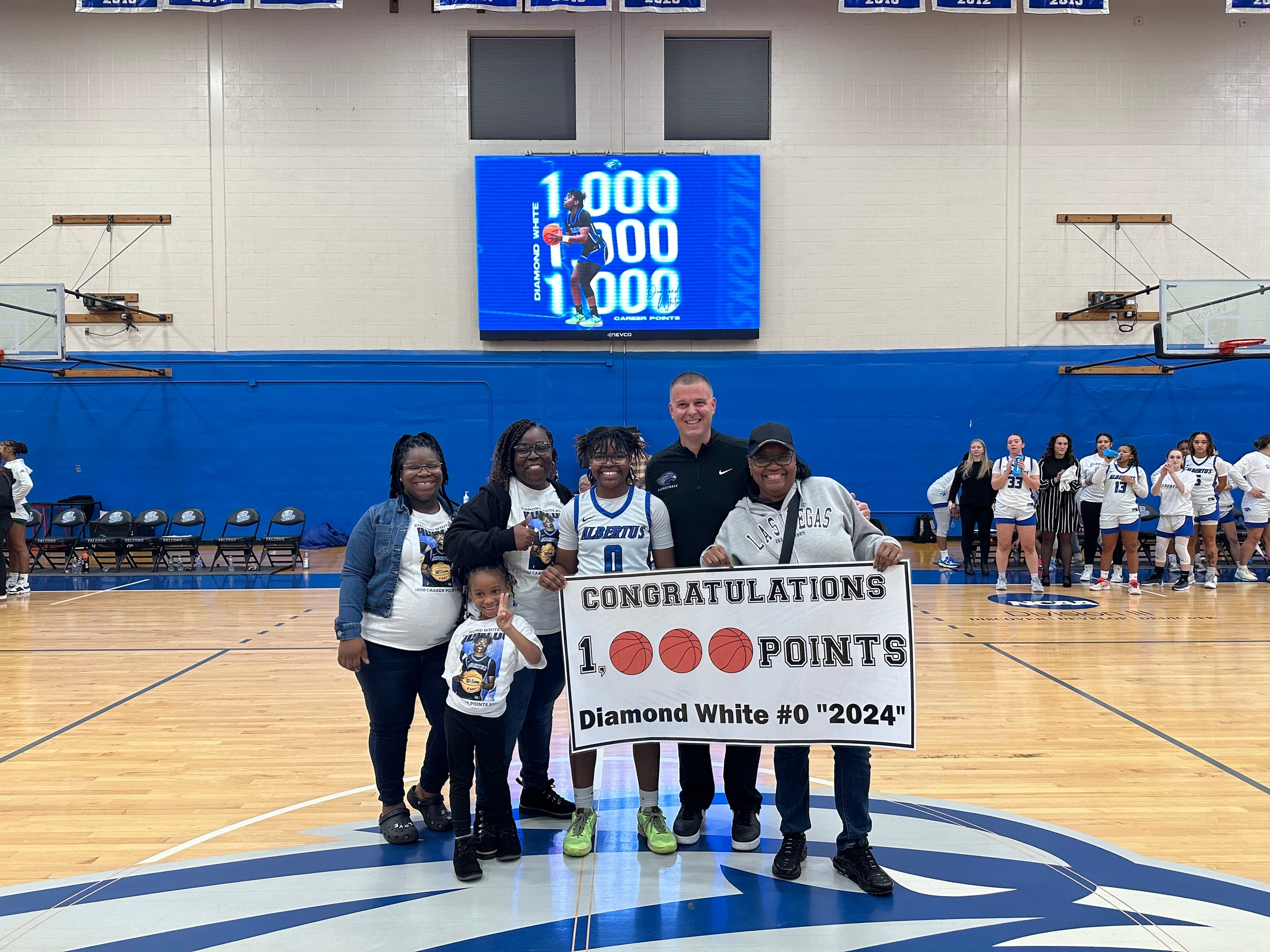 White Scores 1,000th Point, But Women's Basketball Drops Season Opener To NJCU