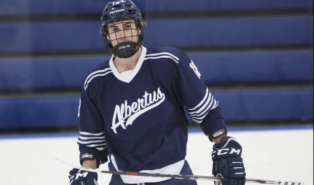 Dann Nets OT Winner As Men's Ice Hockey Defeats Connecticut College