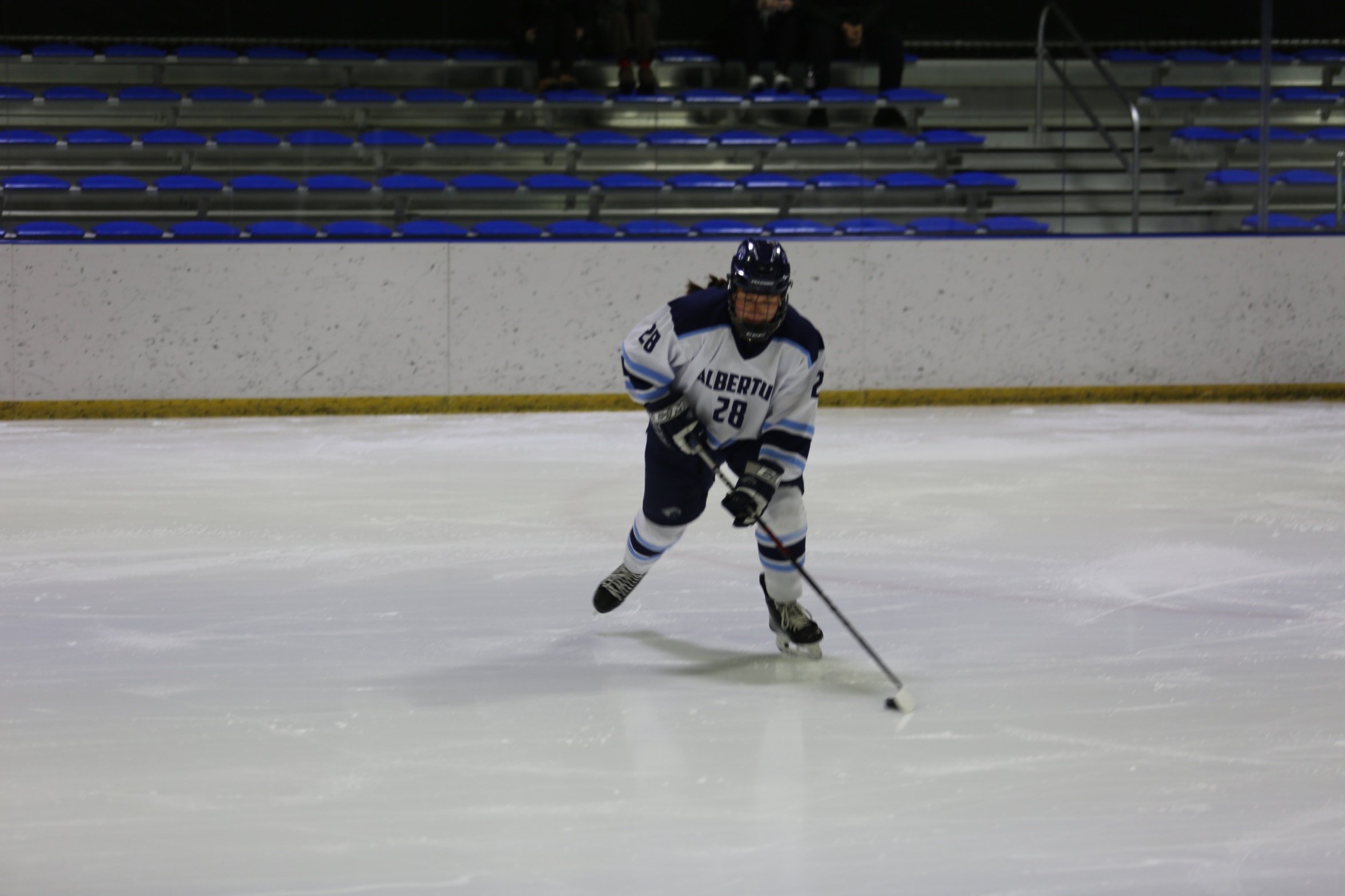 Women's Ice Hockey Drops Series Opener with Norwich