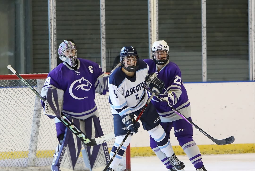 Walsh Scores First Program Hat Trick As Women's Ice Hockey Scores Most Goals In A Game In Shutout Of Hilbert