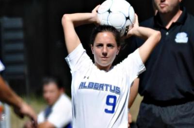 Women's Soccer Edged by Suffolk