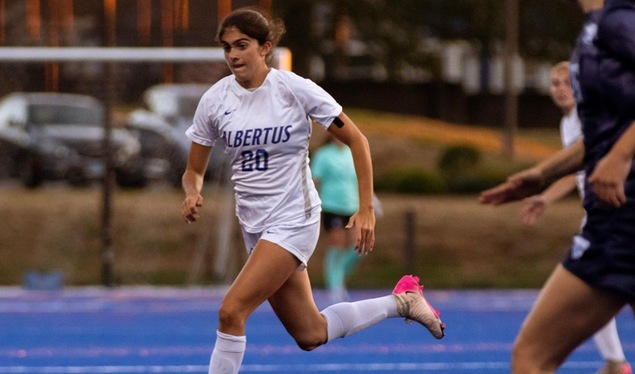 Women's Soccer Back To Its Winning Ways In 3-2 Victory Over Lasell