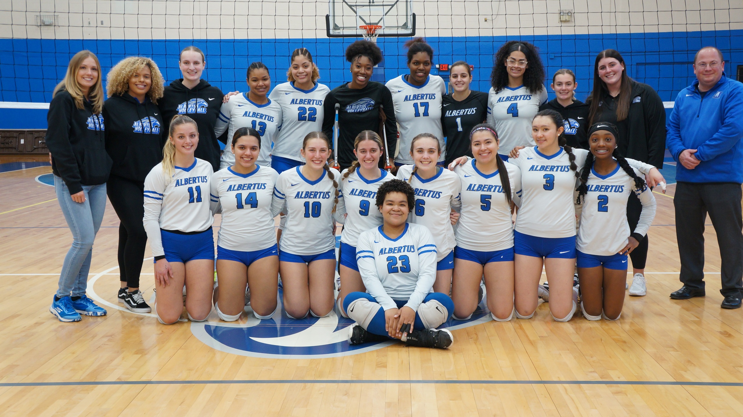 Women's Volleyball Dominates York On Senior Night