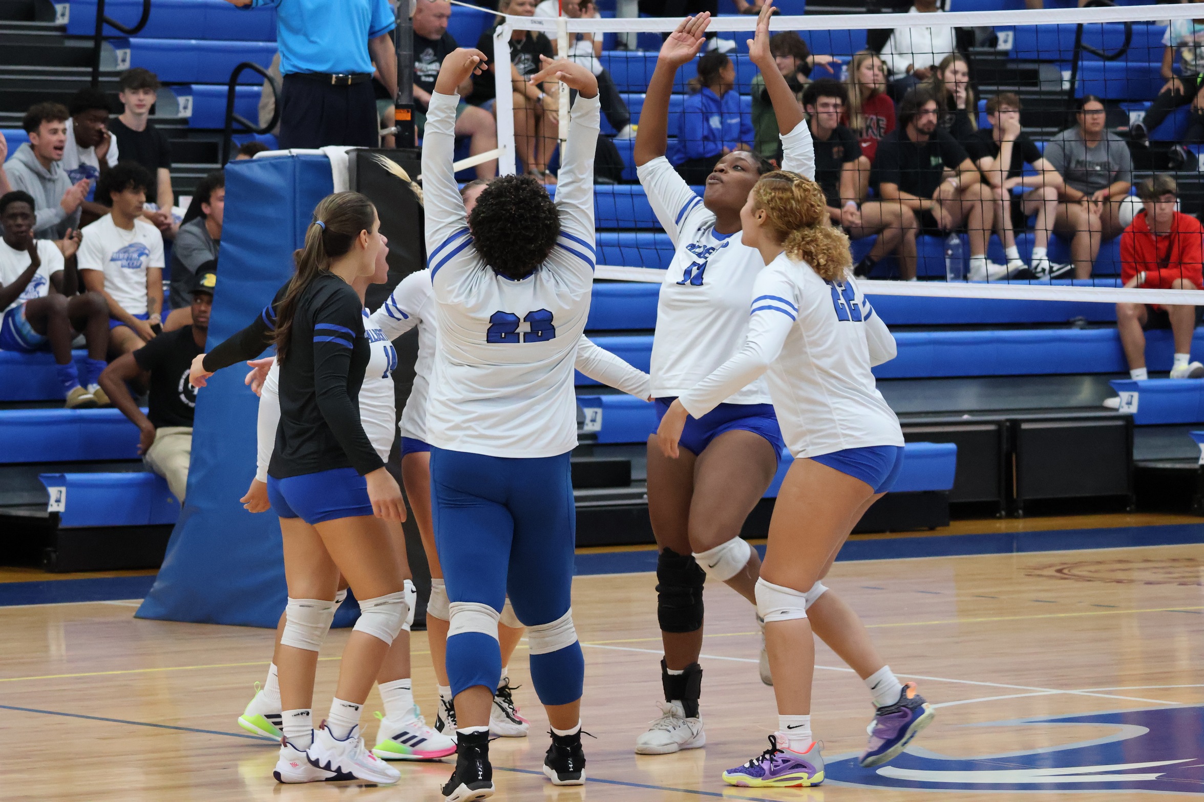 Women's Volleyball Makes Quick Work Of Lehman