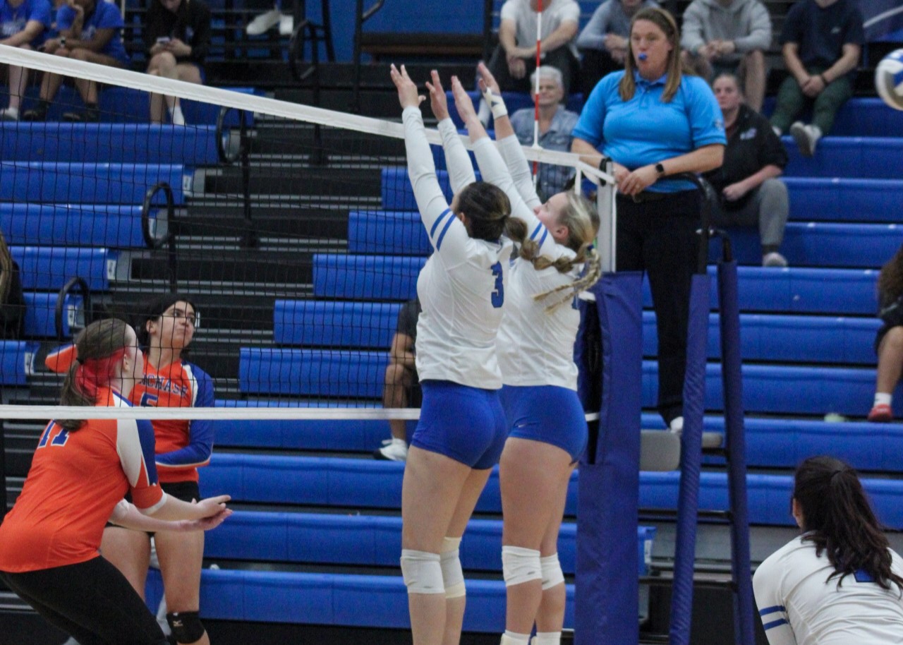 Volleyball Drops First Two Matches Of The Season To John Jay and St. Joseph's (L.I.)